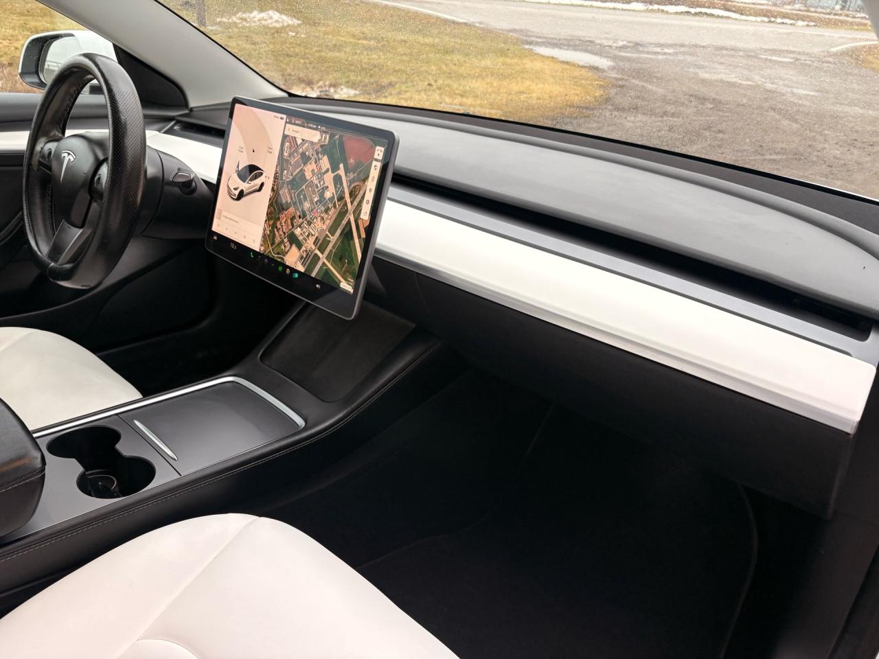 2021 Tesla Model 3 AWD Photo