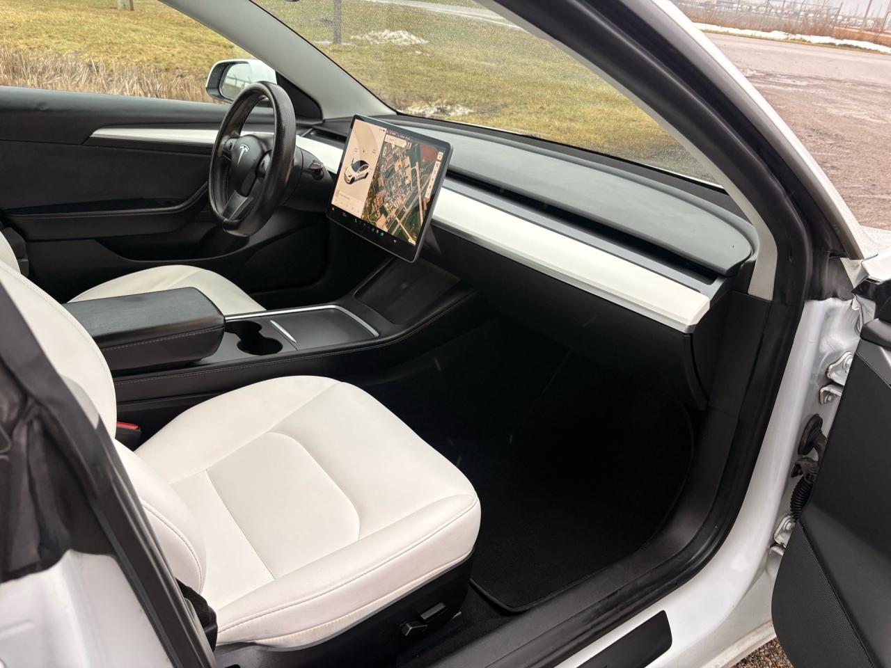 2021 Tesla Model 3 AWD Photo