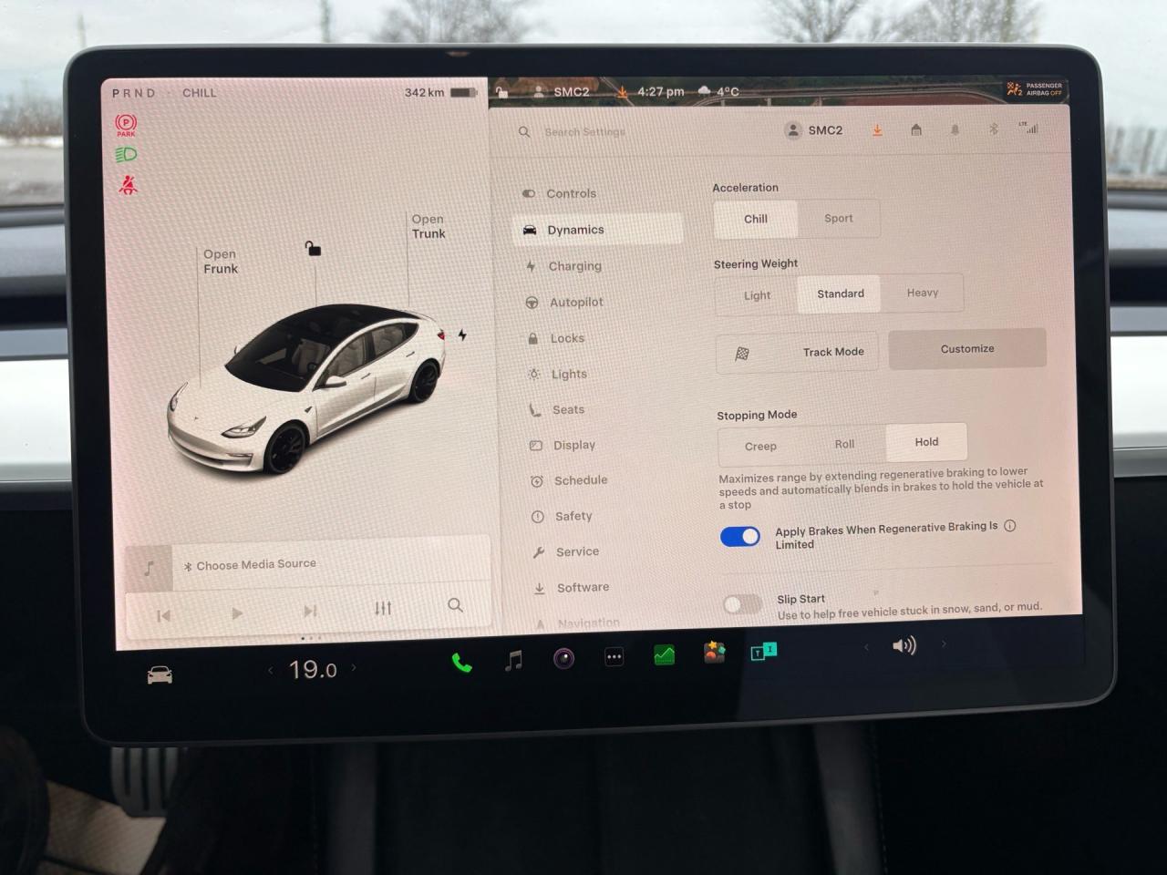 2021 Tesla Model 3 AWD Photo