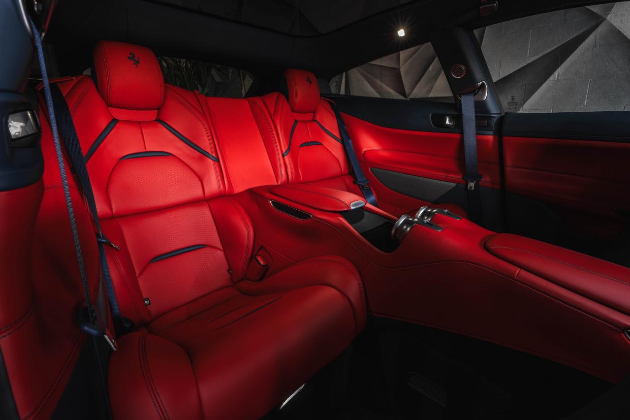 2019 Ferrari GTC4Lusso AWD Photo