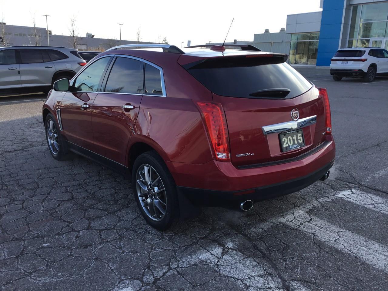 2015 Cadillac SRX Premium Photo2
