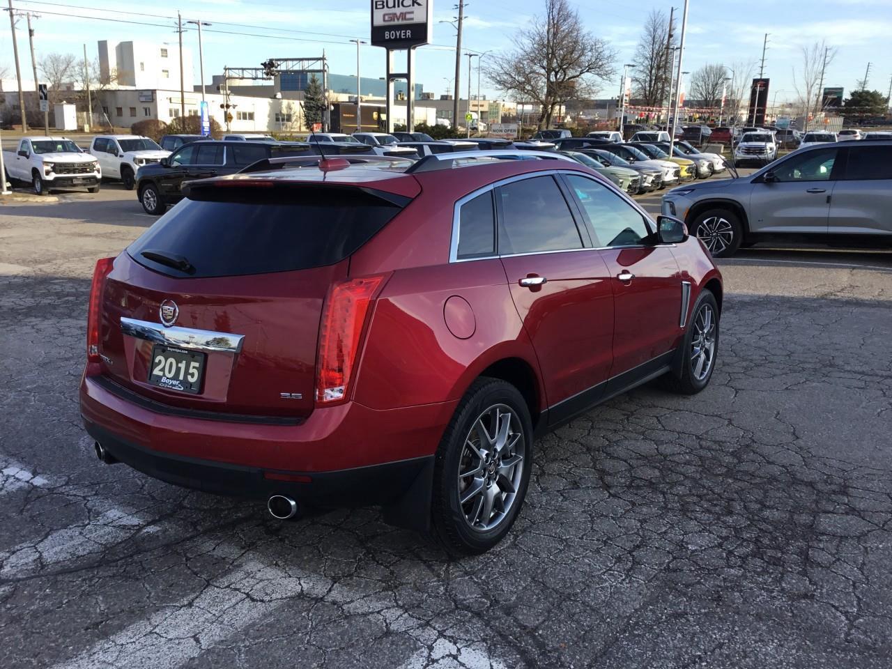 2015 Cadillac SRX Premium Photo