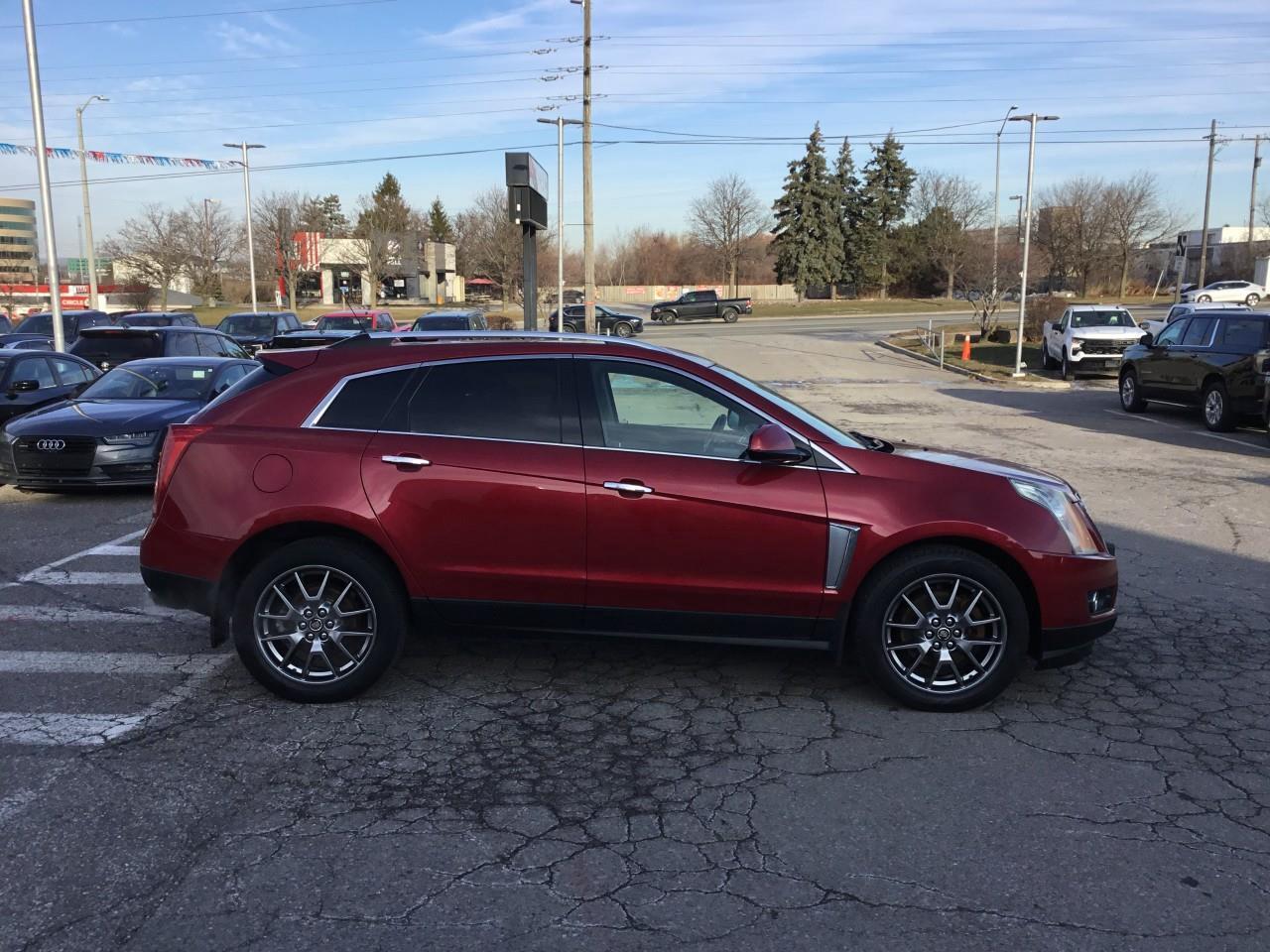 2015 Cadillac SRX Premium Photo