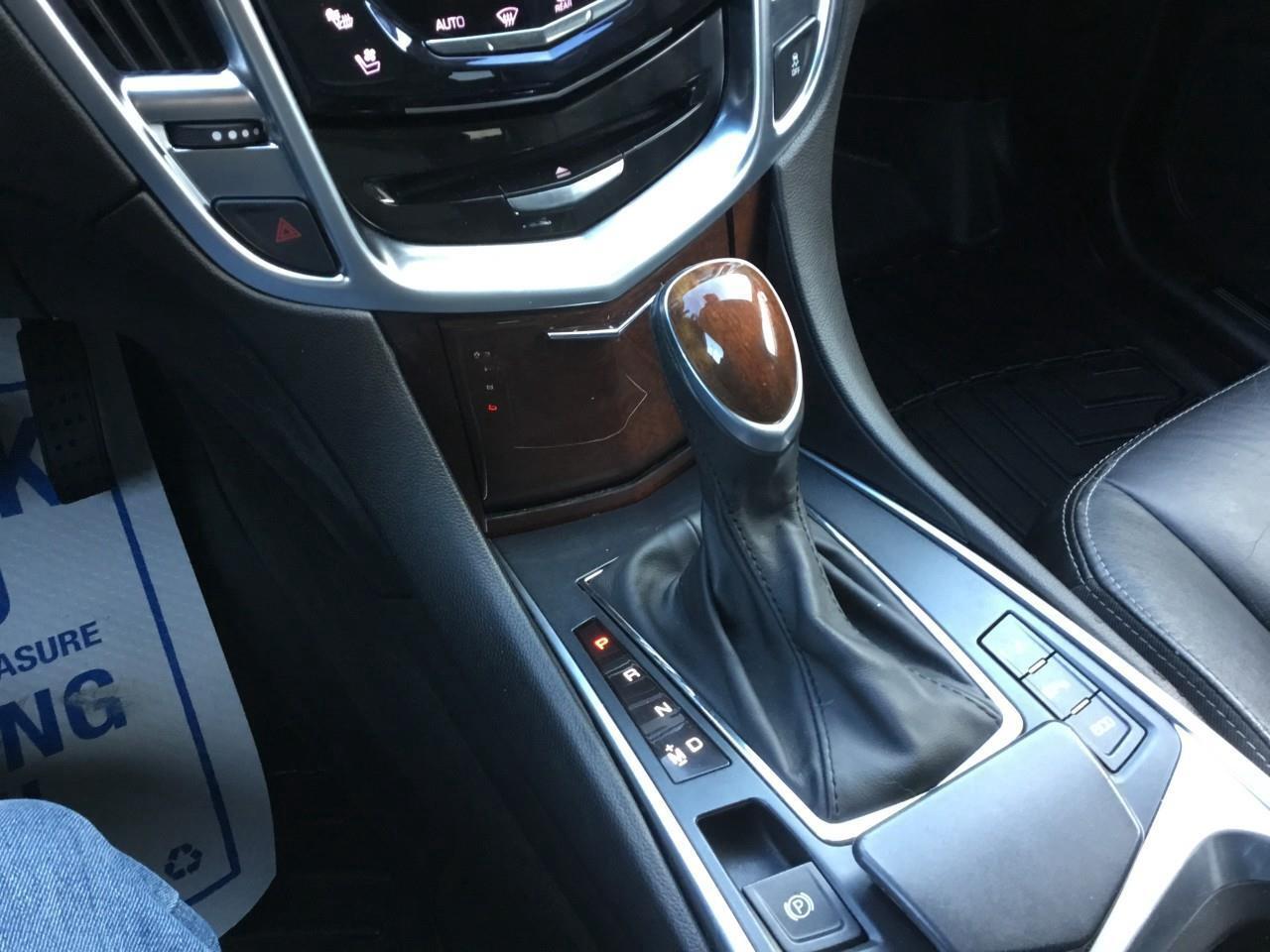 2015 Cadillac SRX Premium Photo