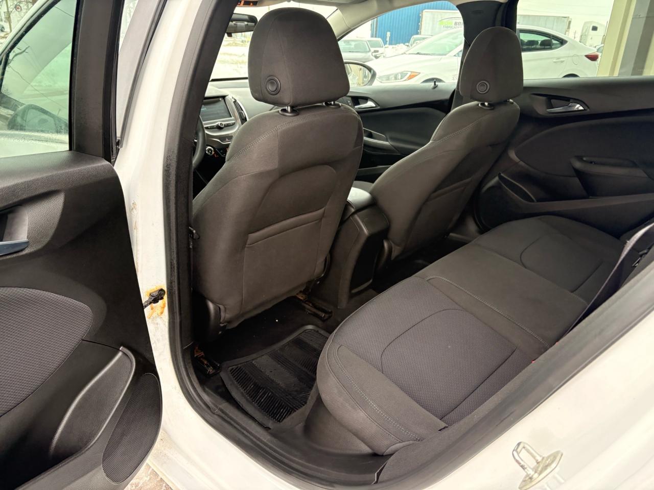 2016 Chevrolet Cruze 4DR SDN AUTO LT Photo