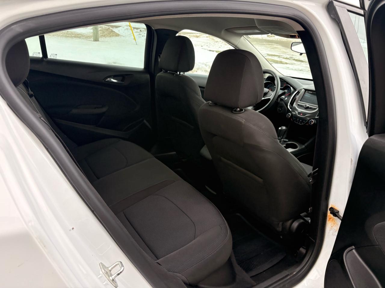 2016 Chevrolet Cruze 4DR SDN AUTO LT Photo