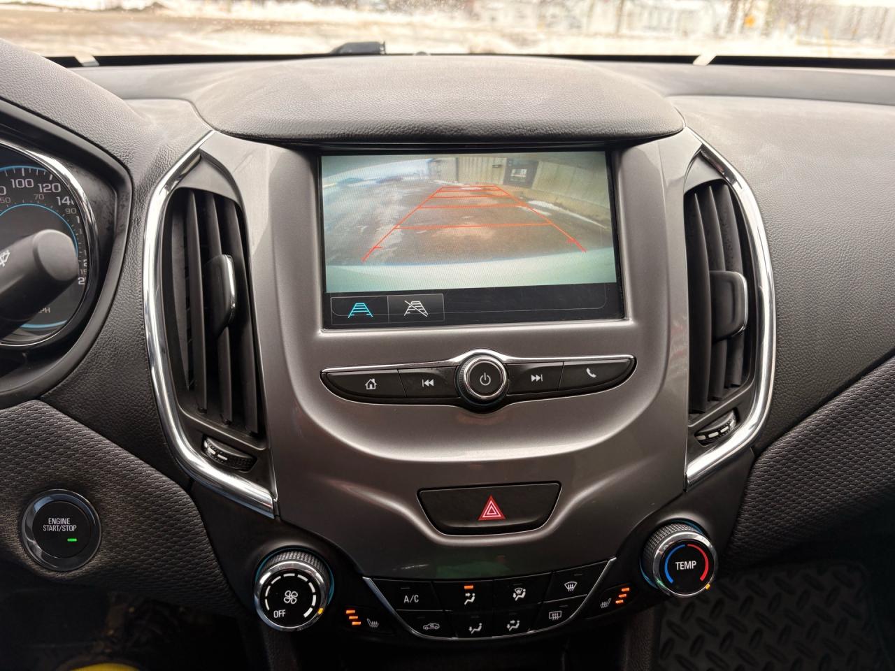 2016 Chevrolet Cruze 4DR SDN AUTO LT Photo