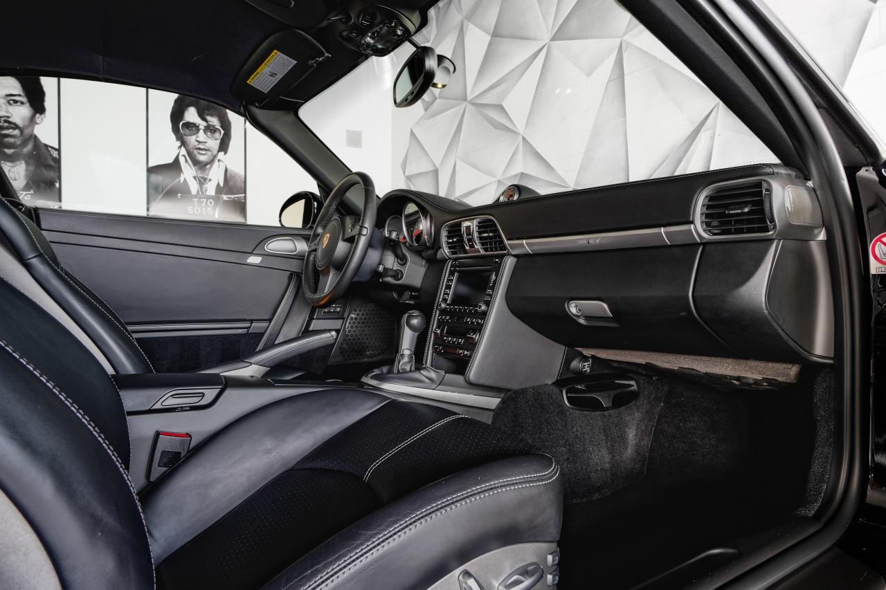 2012 Porsche 911 2DR CABRIOLET TURBO Photo