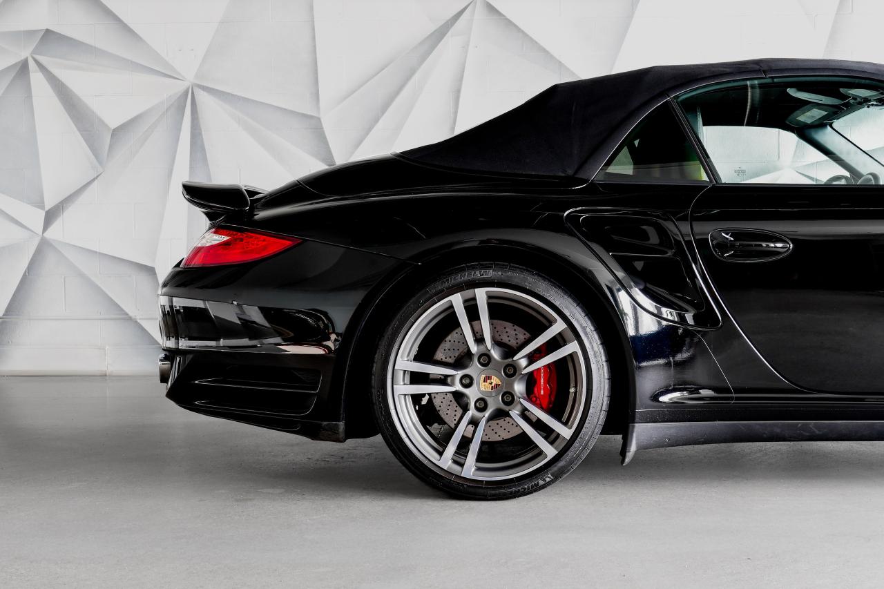 2012 Porsche 911 2DR CABRIOLET TURBO Photo
