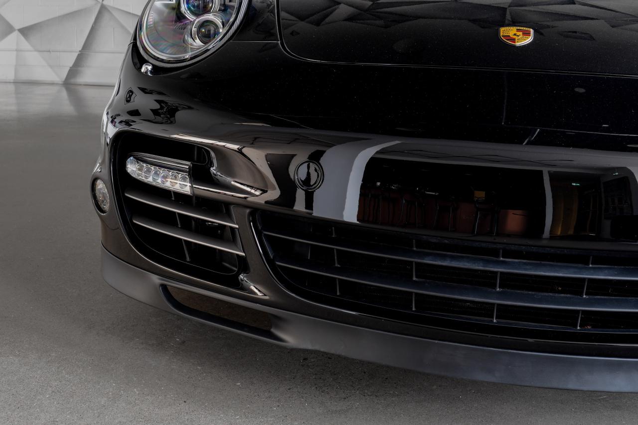 2012 Porsche 911 2DR CABRIOLET TURBO Photo