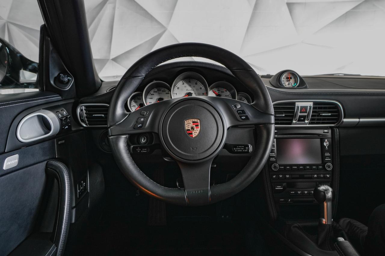 2012 Porsche 911 2DR CABRIOLET TURBO Photo