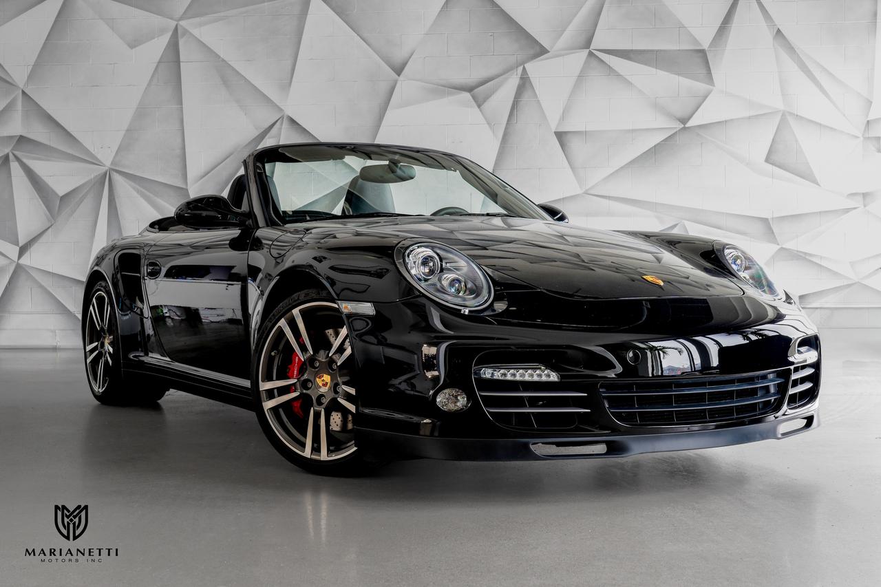 2012 Porsche 911 Turbo Cabriolet Photo