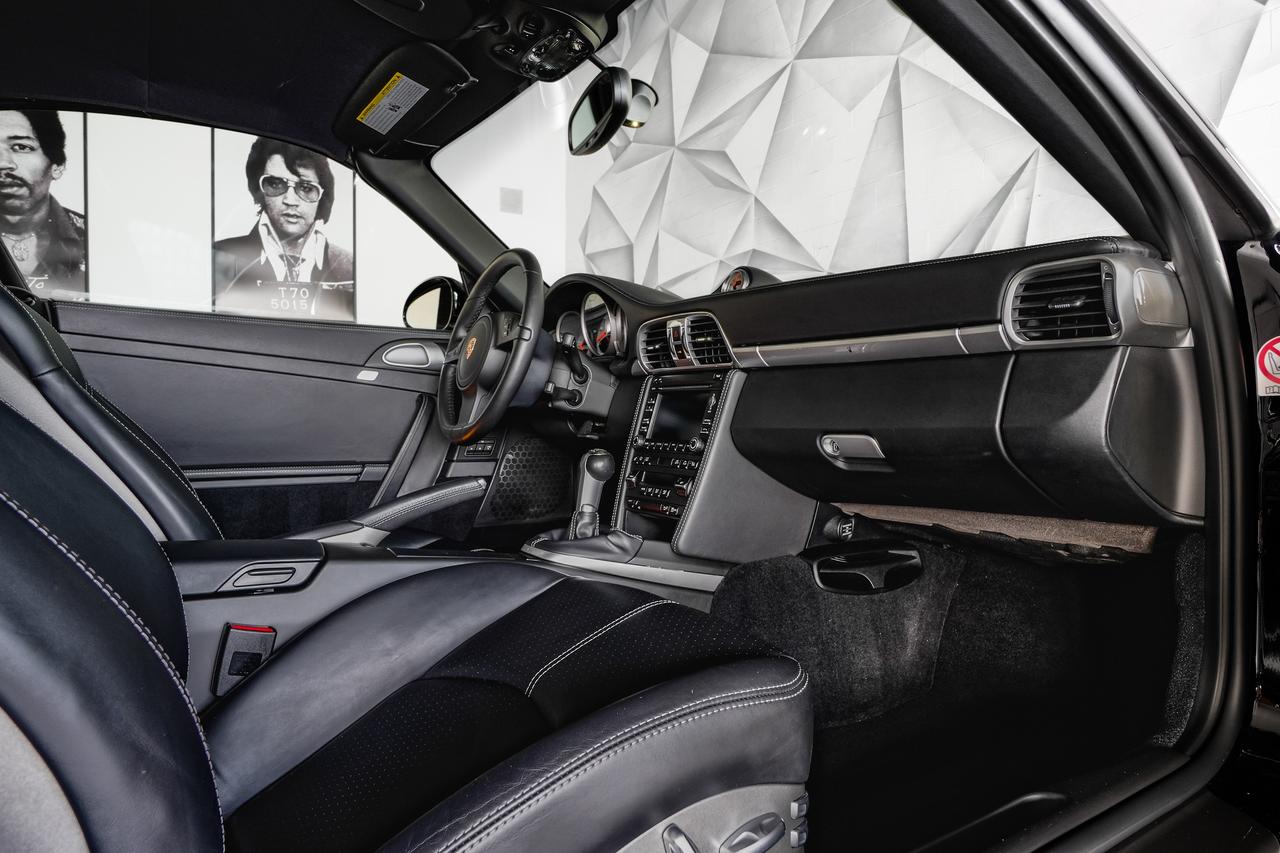 2012 Porsche 911 Turbo Cabriolet Photo