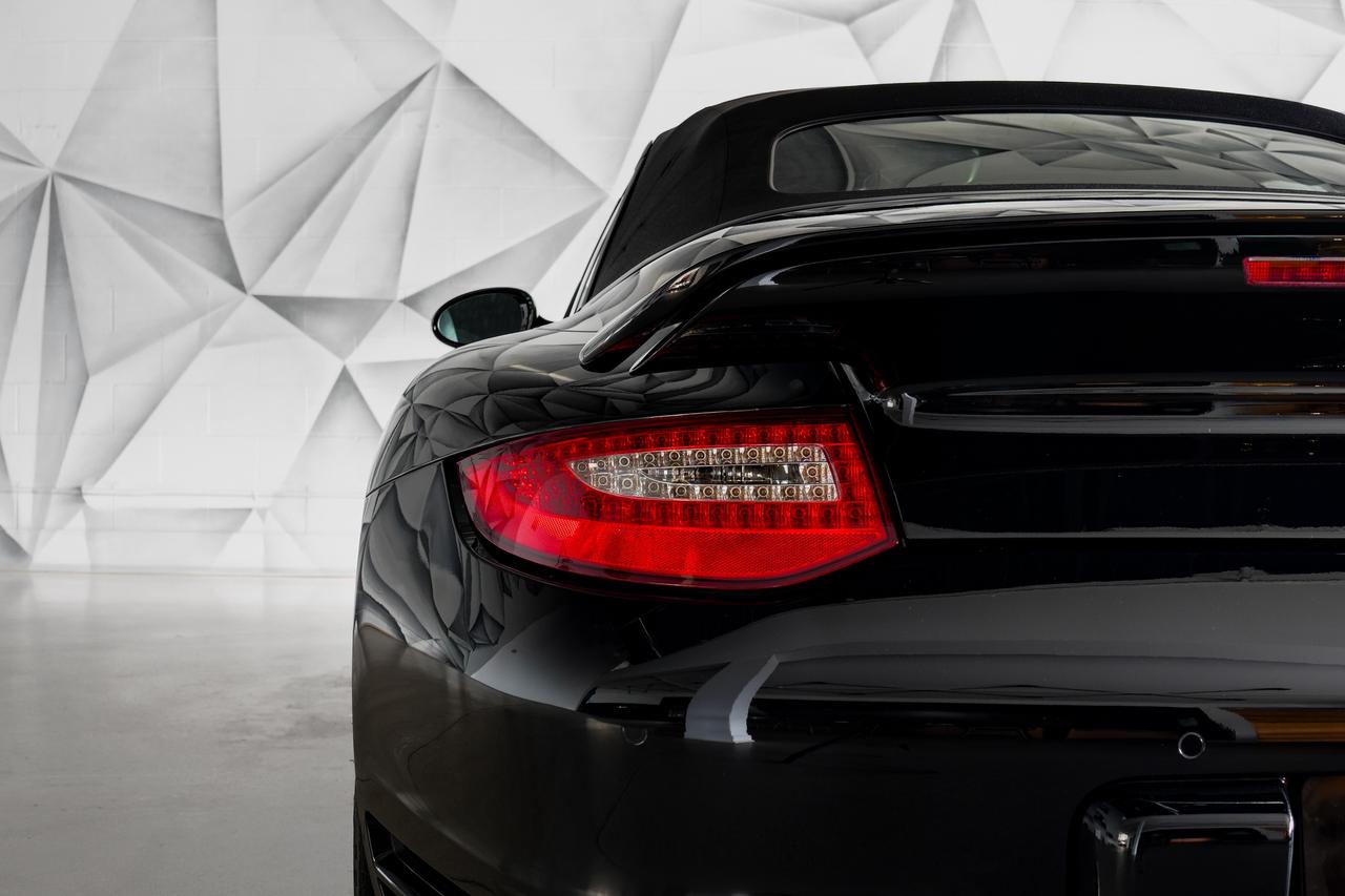 2012 Porsche 911 Turbo Cabriolet Photo