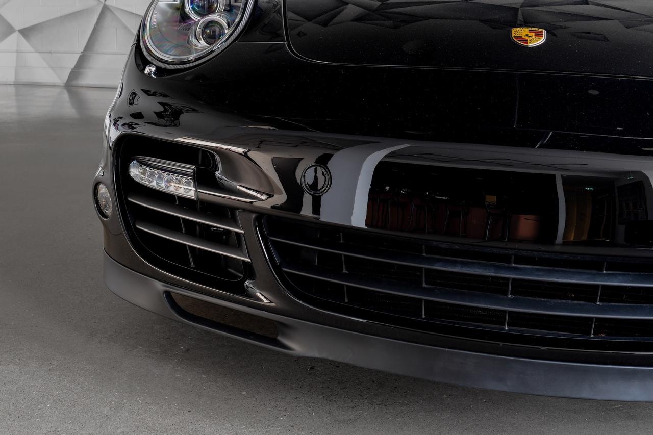 2012 Porsche 911 Turbo Cabriolet Photo