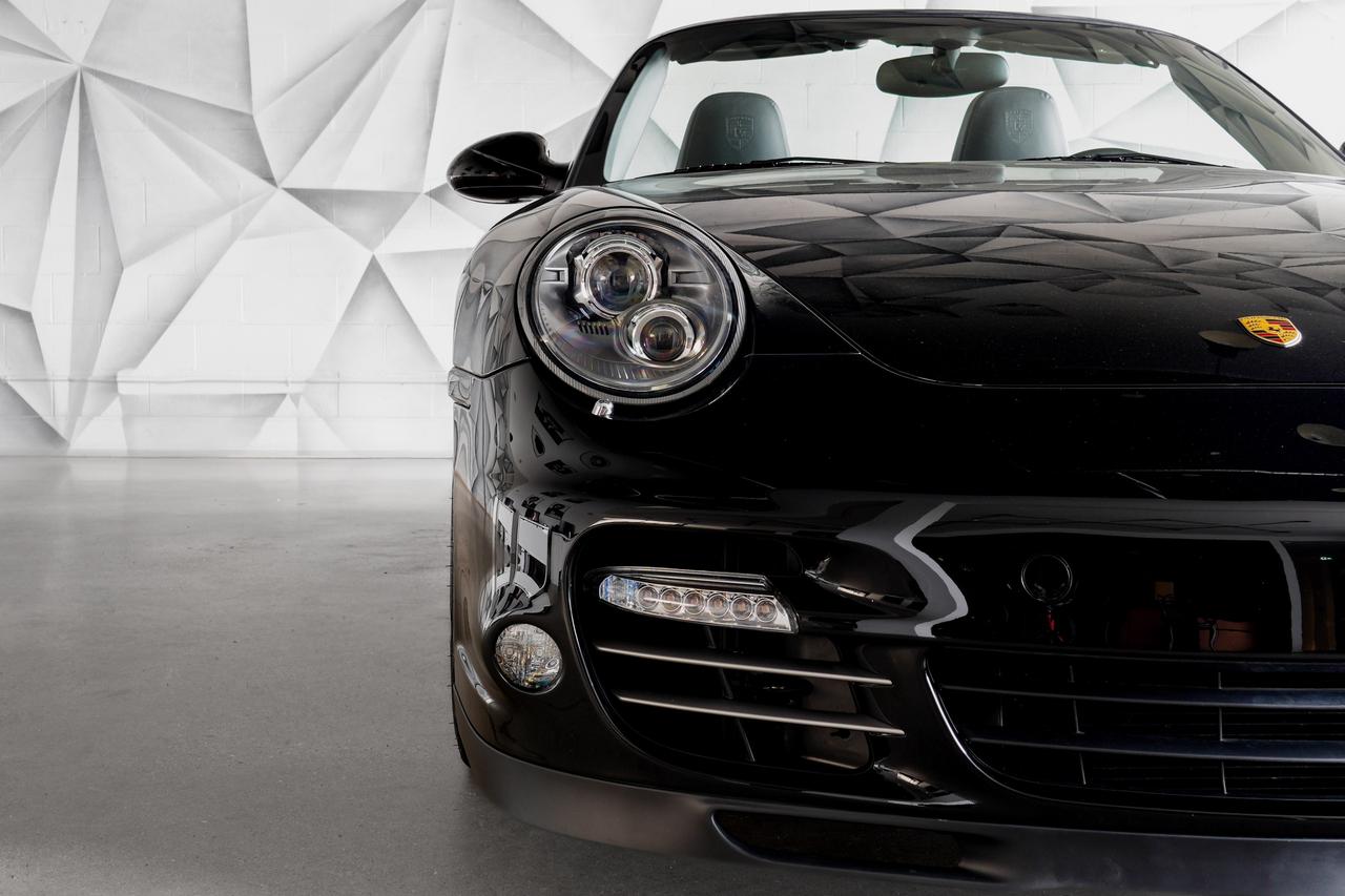 2012 Porsche 911 Turbo Cabriolet Photo