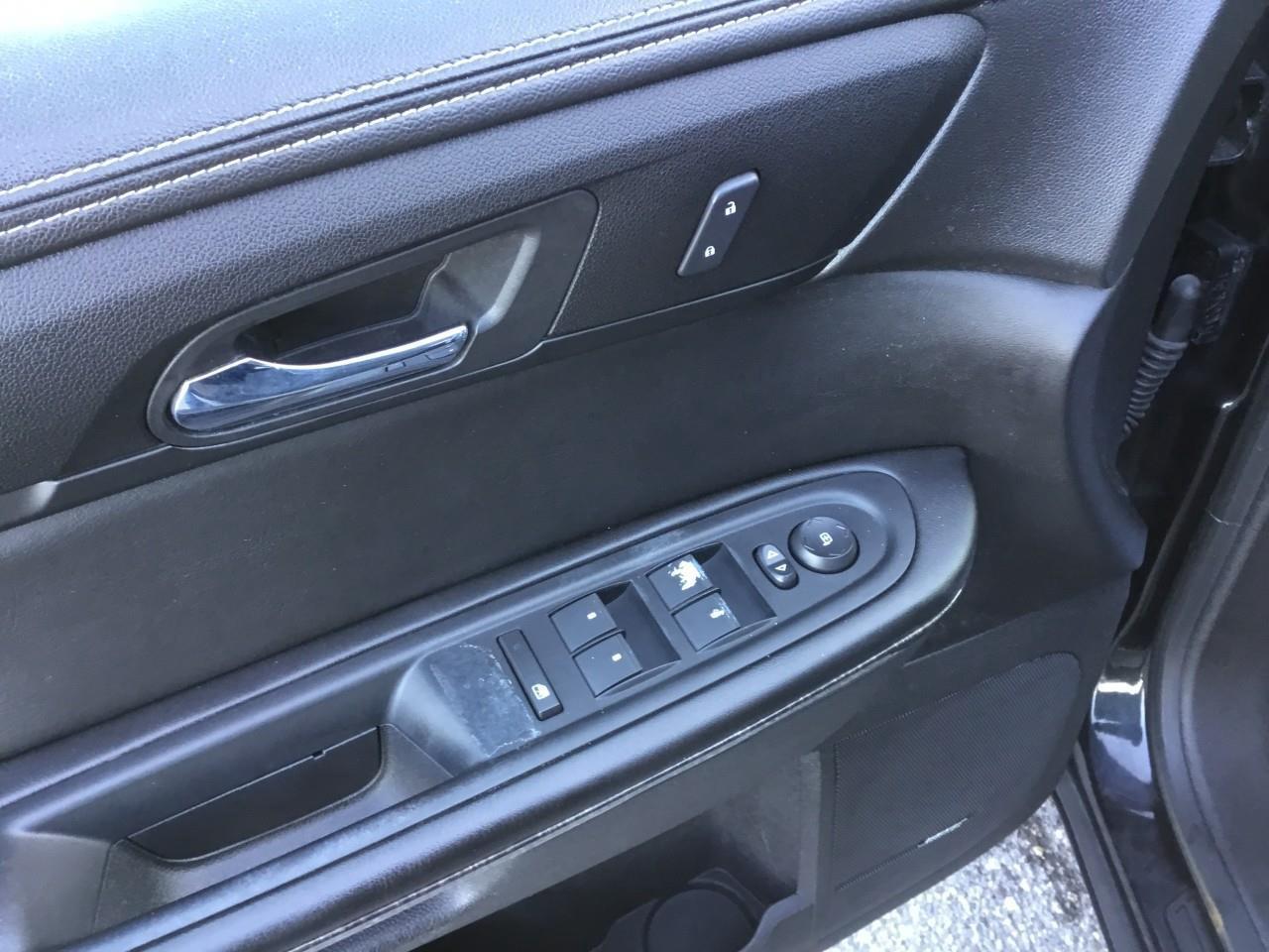 2015 GMC Acadia SLT1 Photo