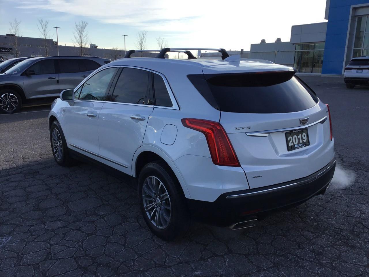 2019 Cadillac XT5 Luxury Photo2