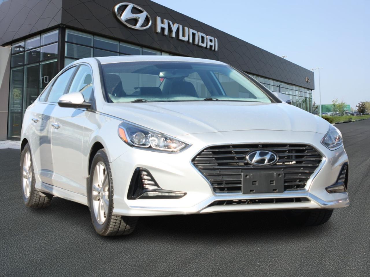 2018 Hyundai Sonata GLS / Heated Seats / Sunroof / Bluetooth Photo2