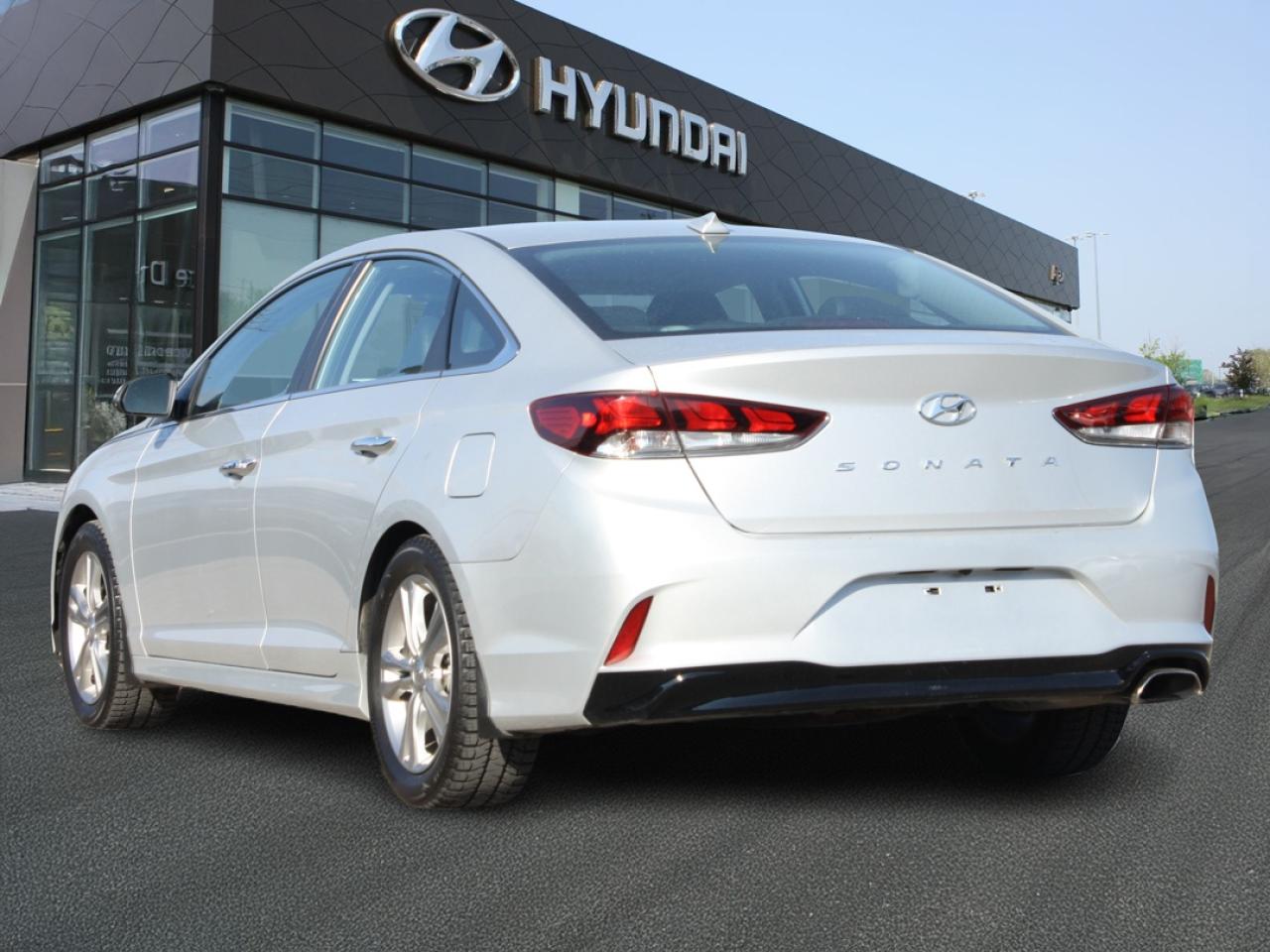 2018 Hyundai Sonata GLS / Heated Seats / Sunroof / Bluetooth Photo