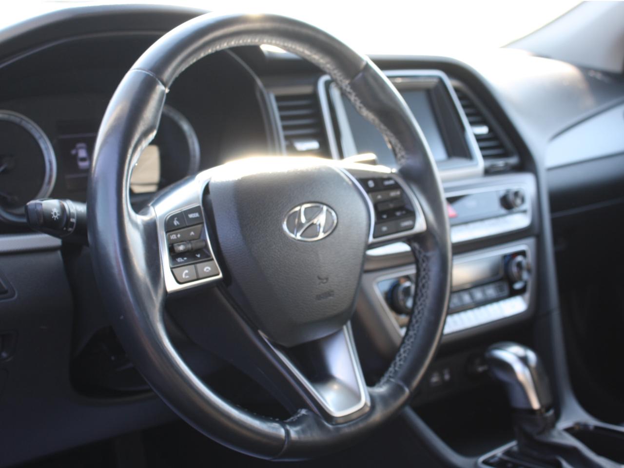 2018 Hyundai Sonata GLS / Heated Seats / Sunroof / Bluetooth Photo