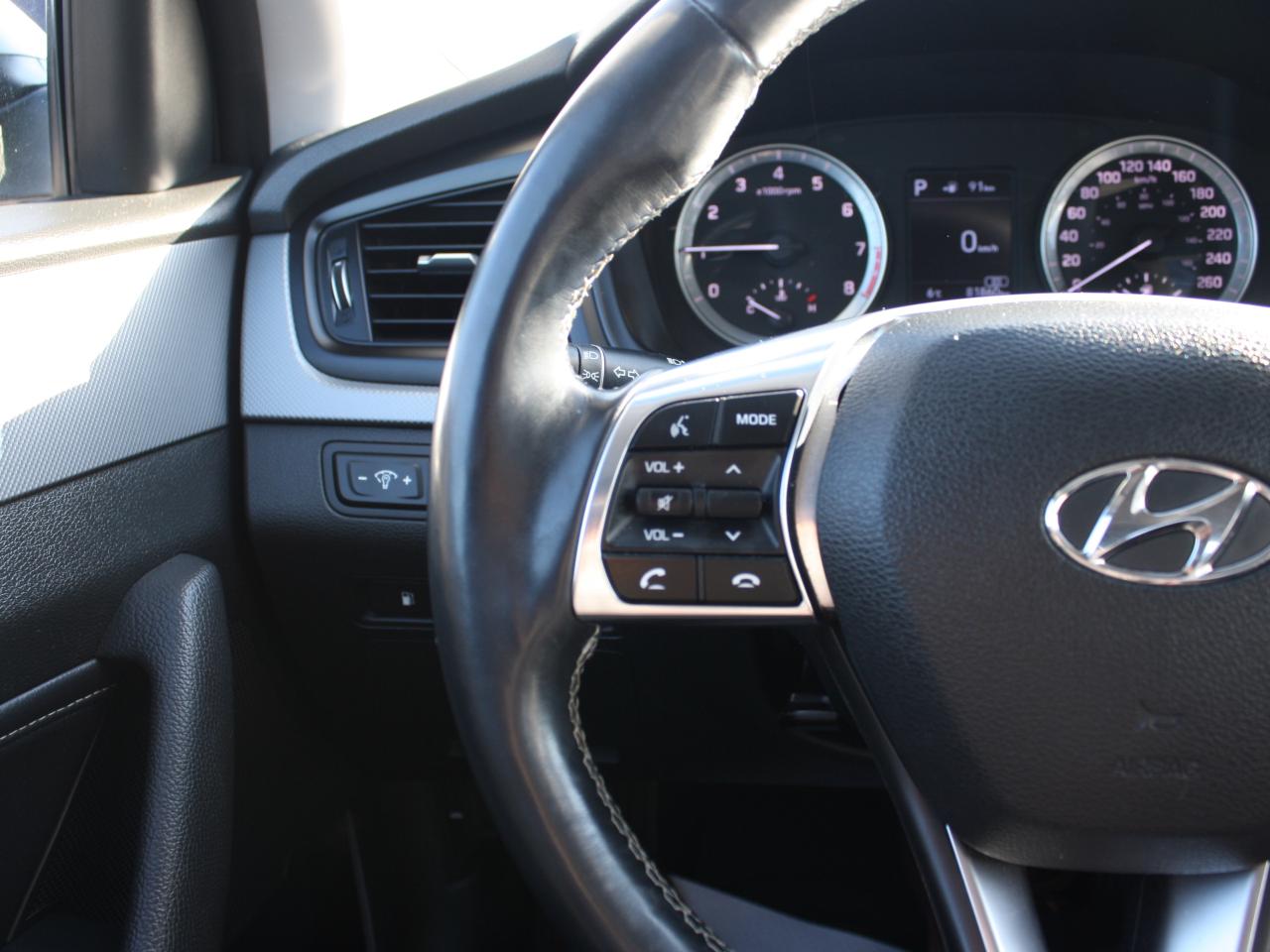 2018 Hyundai Sonata GLS / Heated Seats / Sunroof / Bluetooth Photo