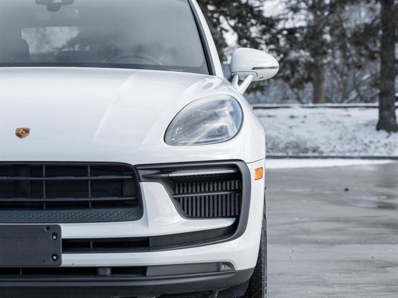 2022 Porsche Macan S Photo