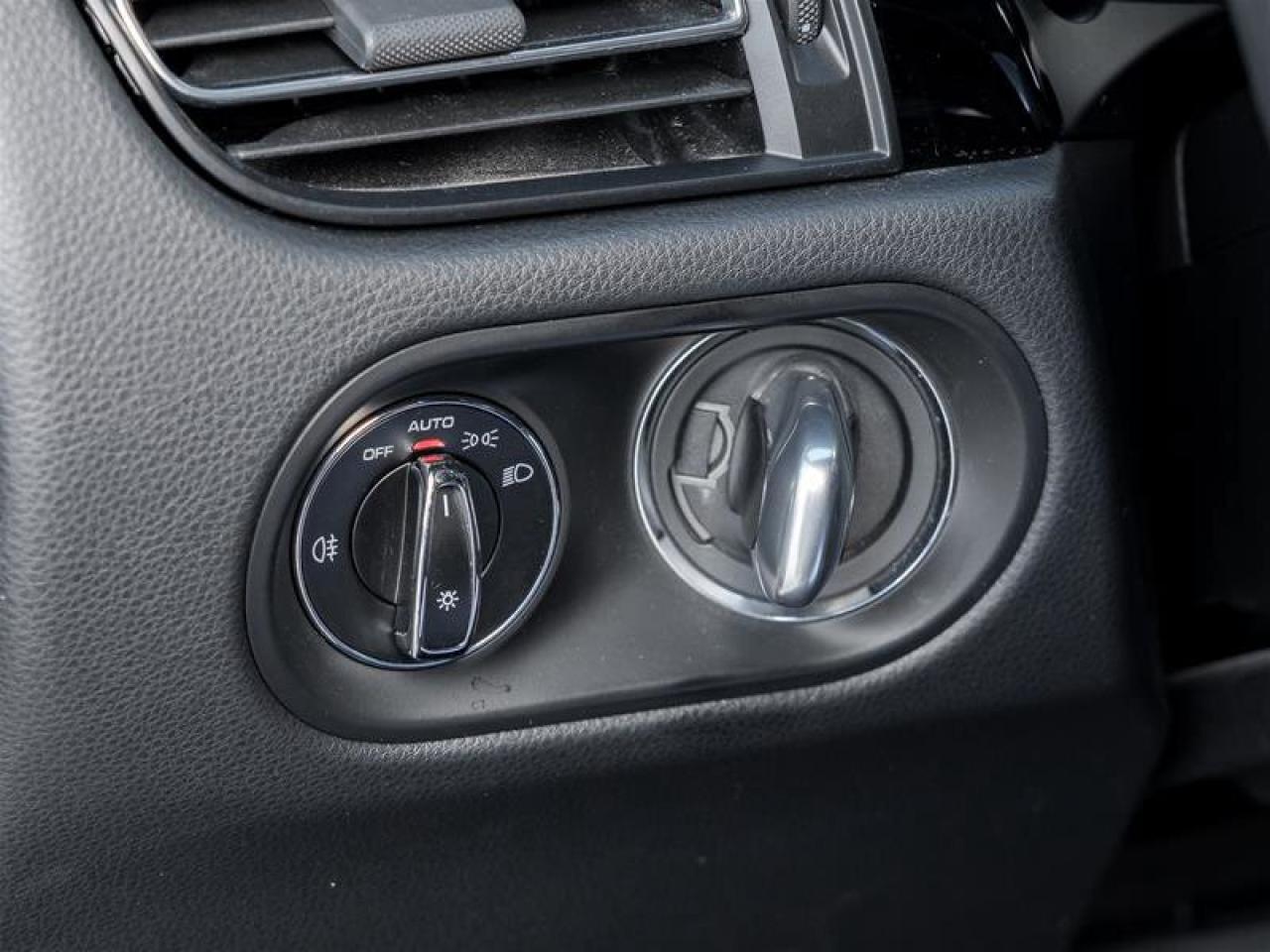 2022 Porsche Macan S Photo