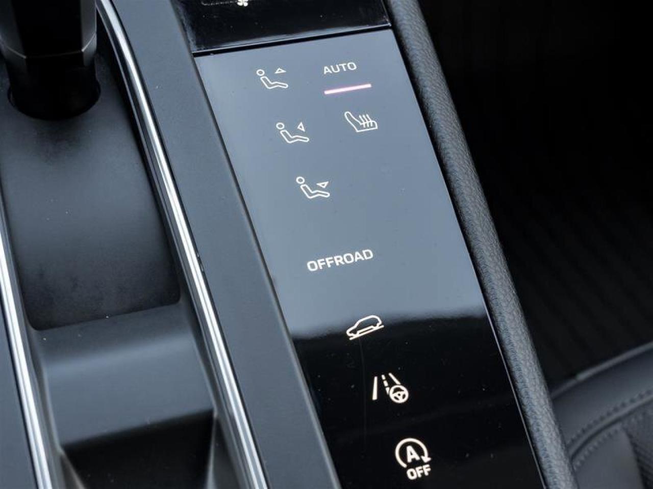 2022 Porsche Macan S Photo