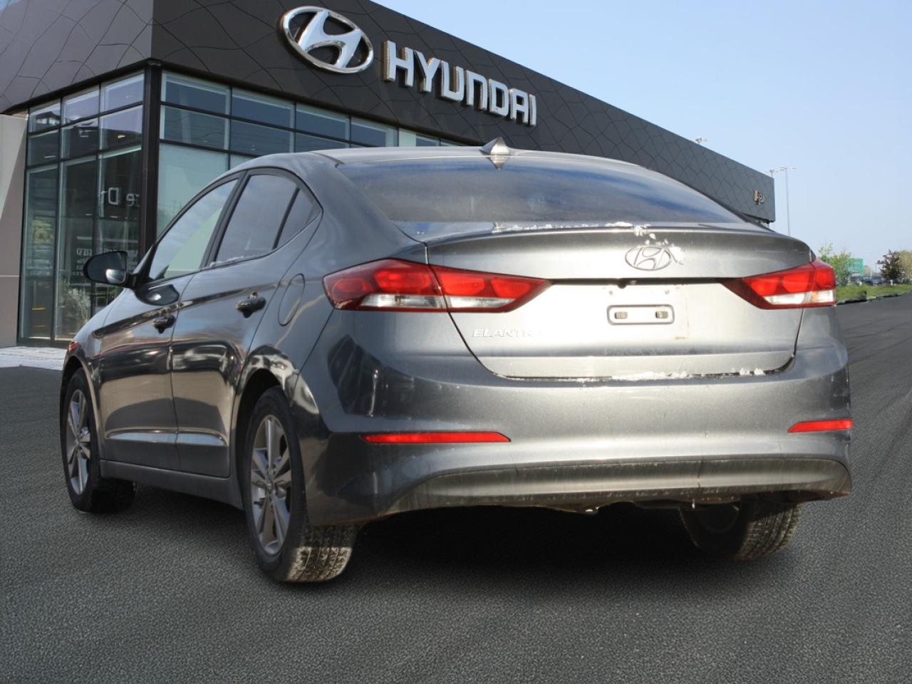 2017 Hyundai Elantra GL / Heated Seats / Bluetooth / Power Windows Photo