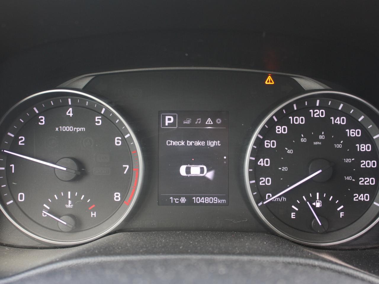 2017 Hyundai Elantra GL / Heated Seats / Bluetooth / Power Windows Photo