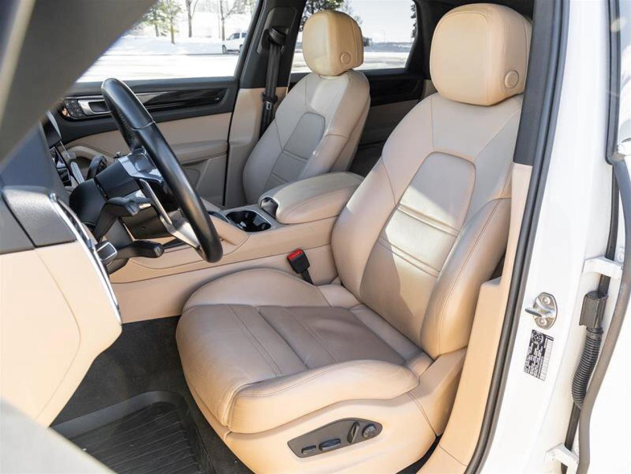 2023 Porsche Cayenne AWD CPO Premium Pkg Surround View Photo