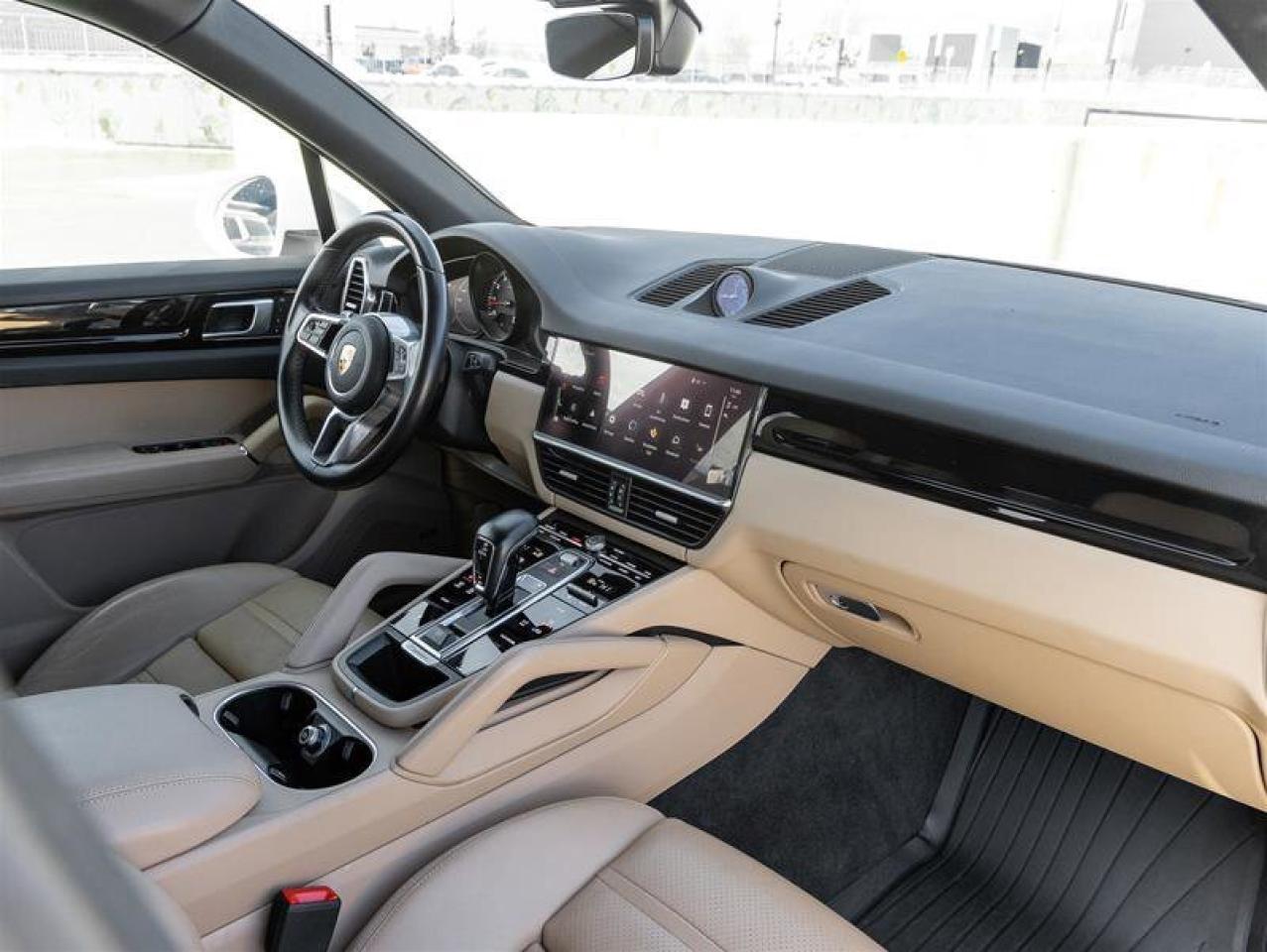 2023 Porsche Cayenne AWD CPO Premium Pkg Surround View Photo