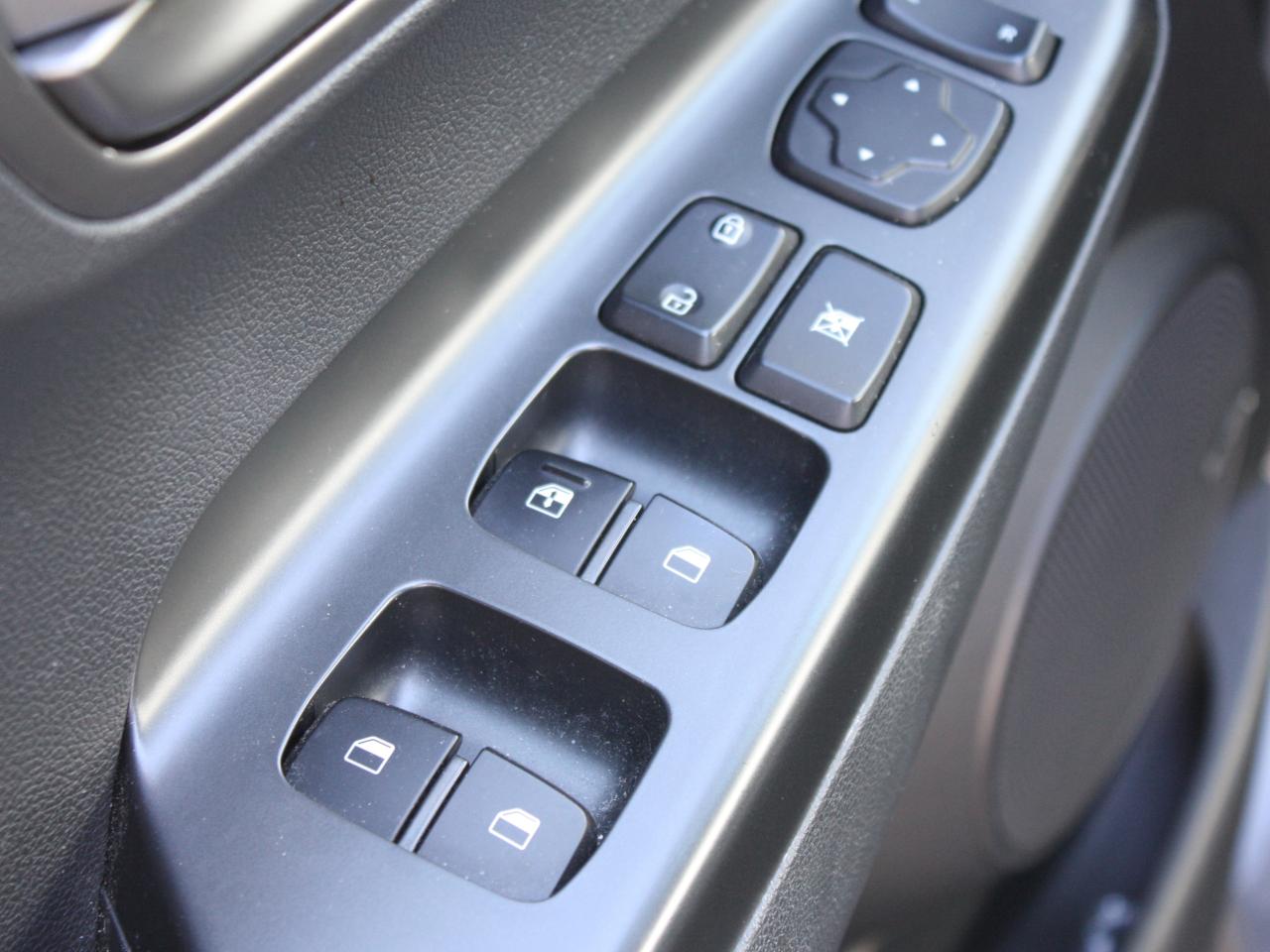 2021 Hyundai KONA electric Preferred / Heated Seats / CarPlay / Android Photo