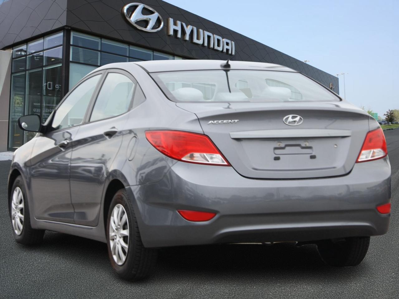 2016 Hyundai Accent GL / Heated Seats / Bluetooth / Power Windows Photo