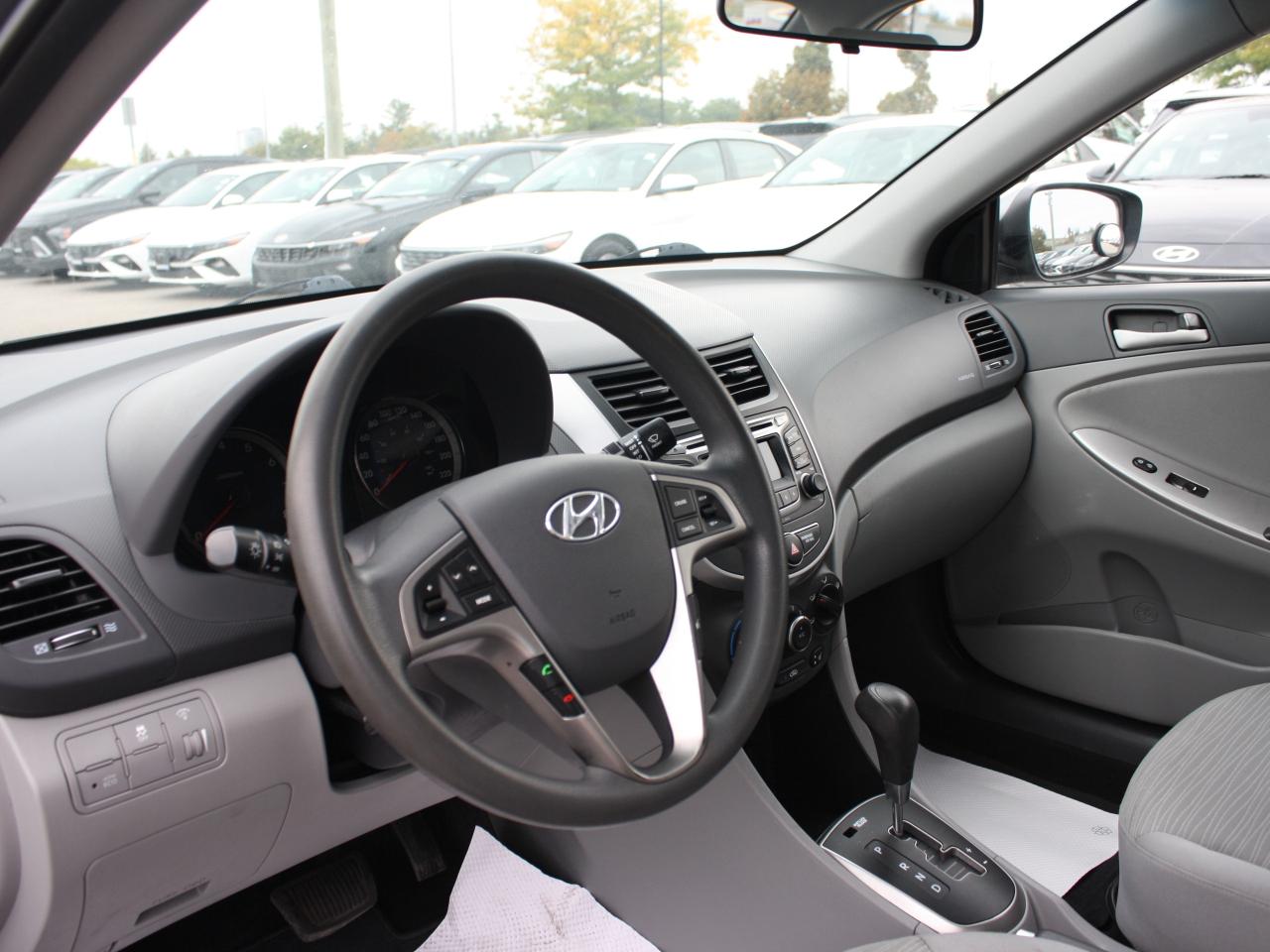 2016 Hyundai Accent GL / Heated Seats / Bluetooth / Power Windows Photo