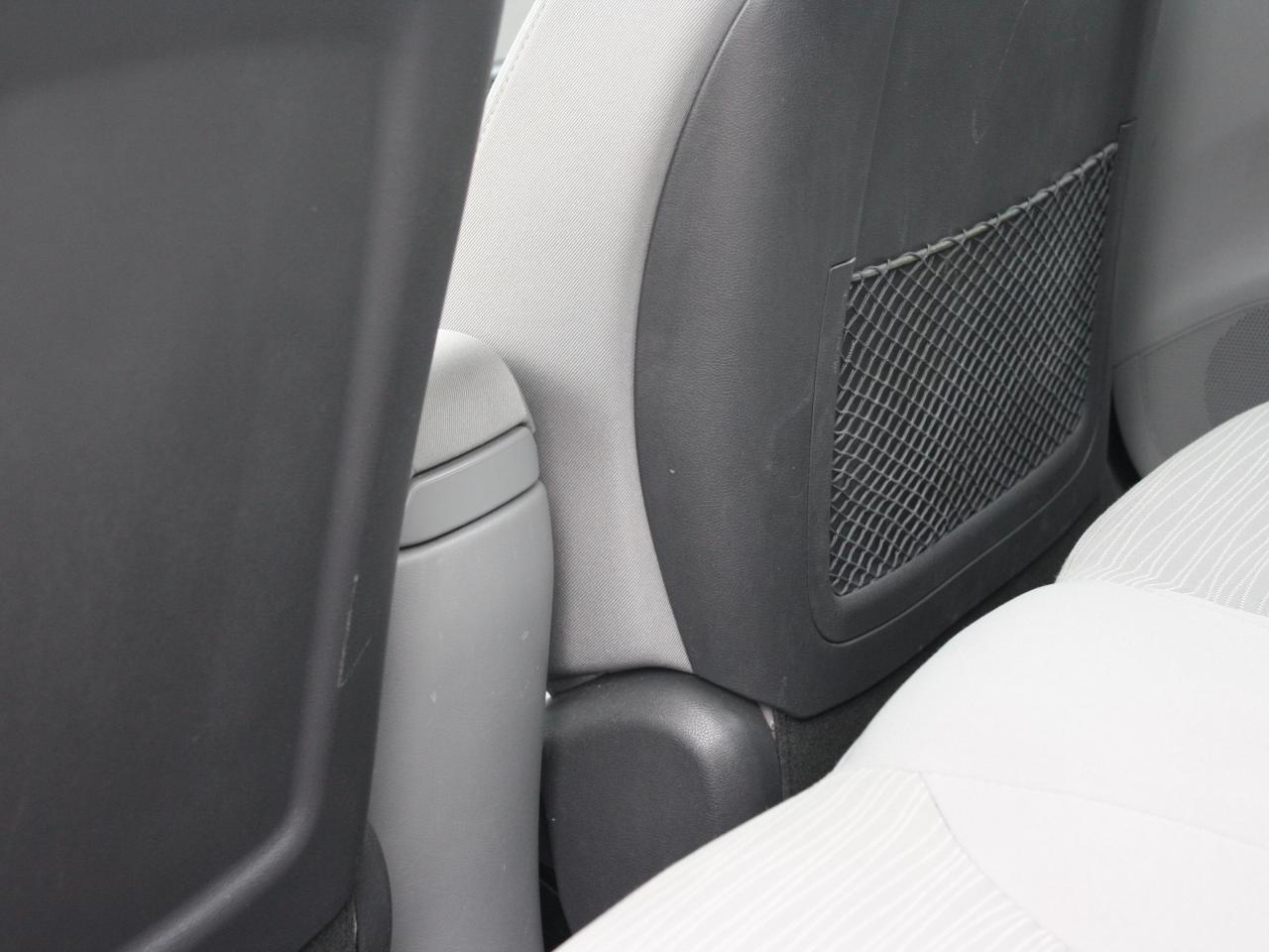 2016 Hyundai Accent GL / Heated Seats / Bluetooth / Power Windows Photo