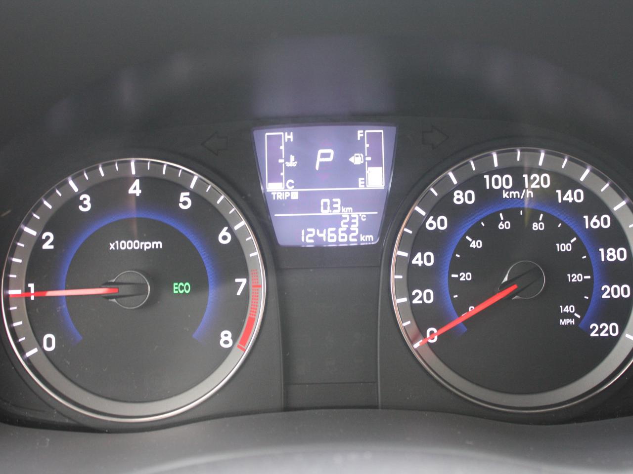 2016 Hyundai Accent GL / Heated Seats / Bluetooth / Power Windows Photo