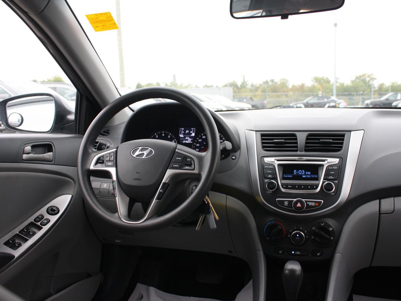 2016 Hyundai Accent GL / Heated Seats / Bluetooth / Power Windows Photo