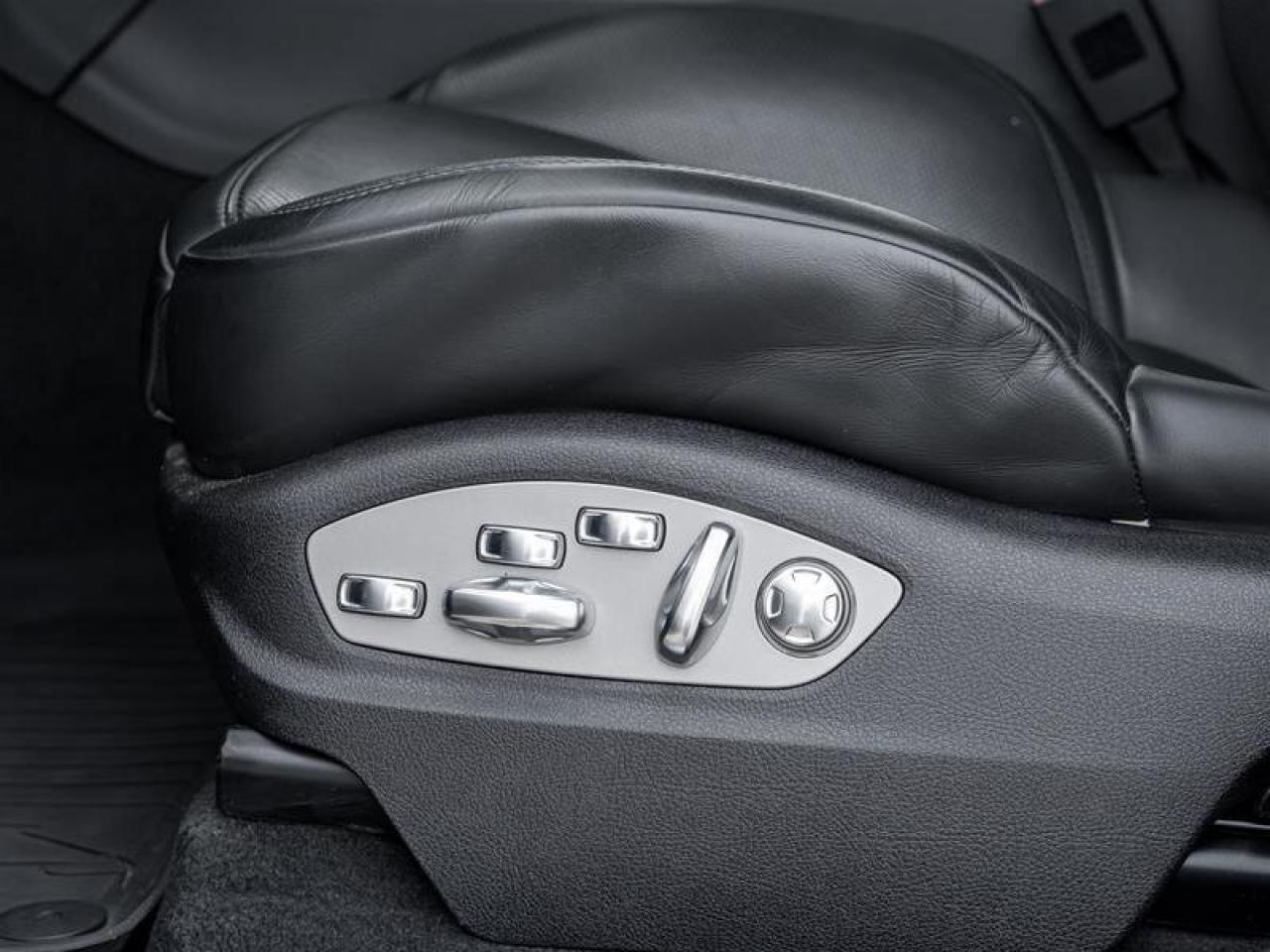 2024 Porsche Macan S CPO Premium Pkg Plus  Sport Chrono Pkg  Surround Photo