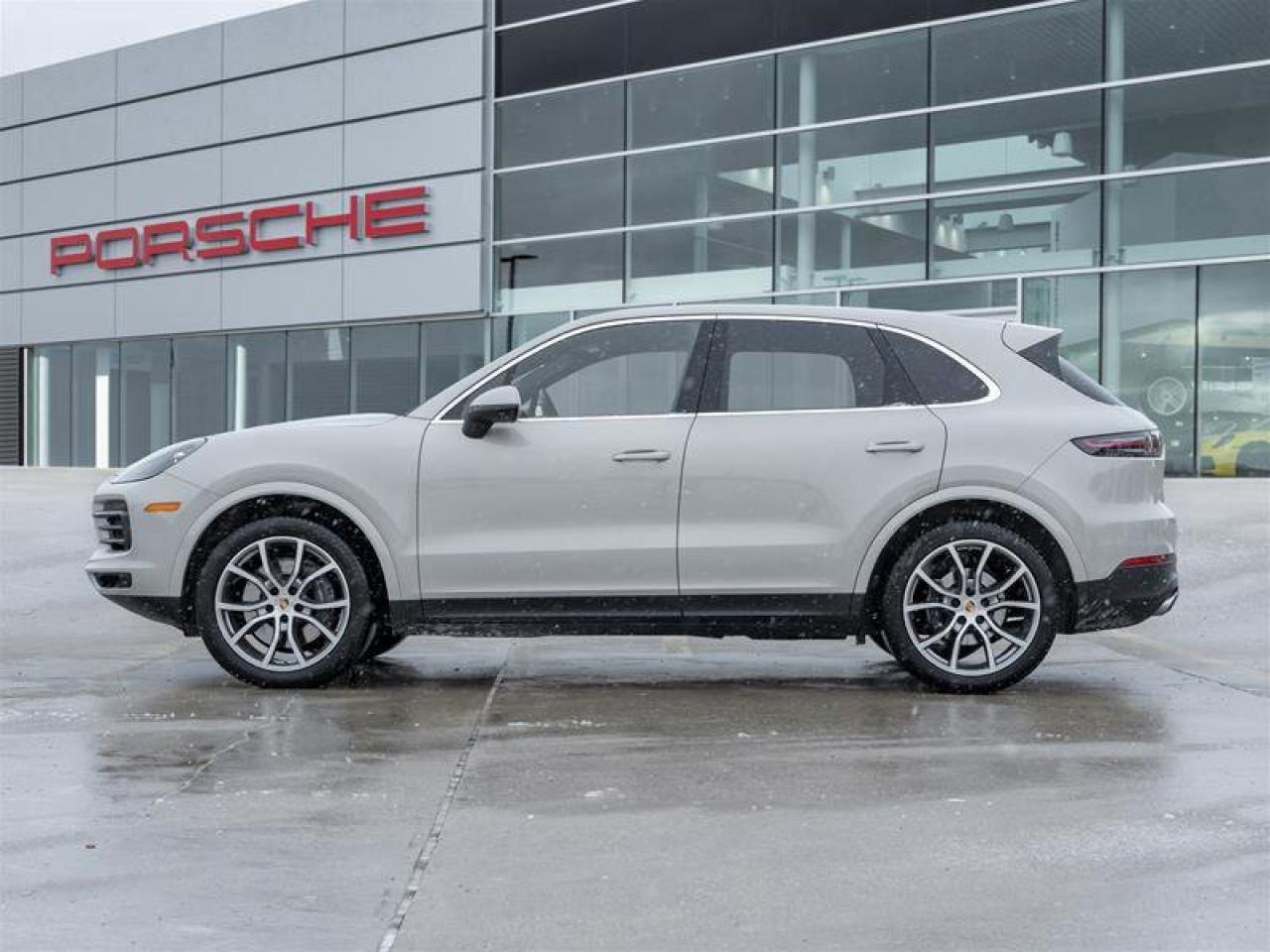 2022 Porsche Cayenne AWD 21 Cayenne Exclusive Design Wheels Surround Vi Photo