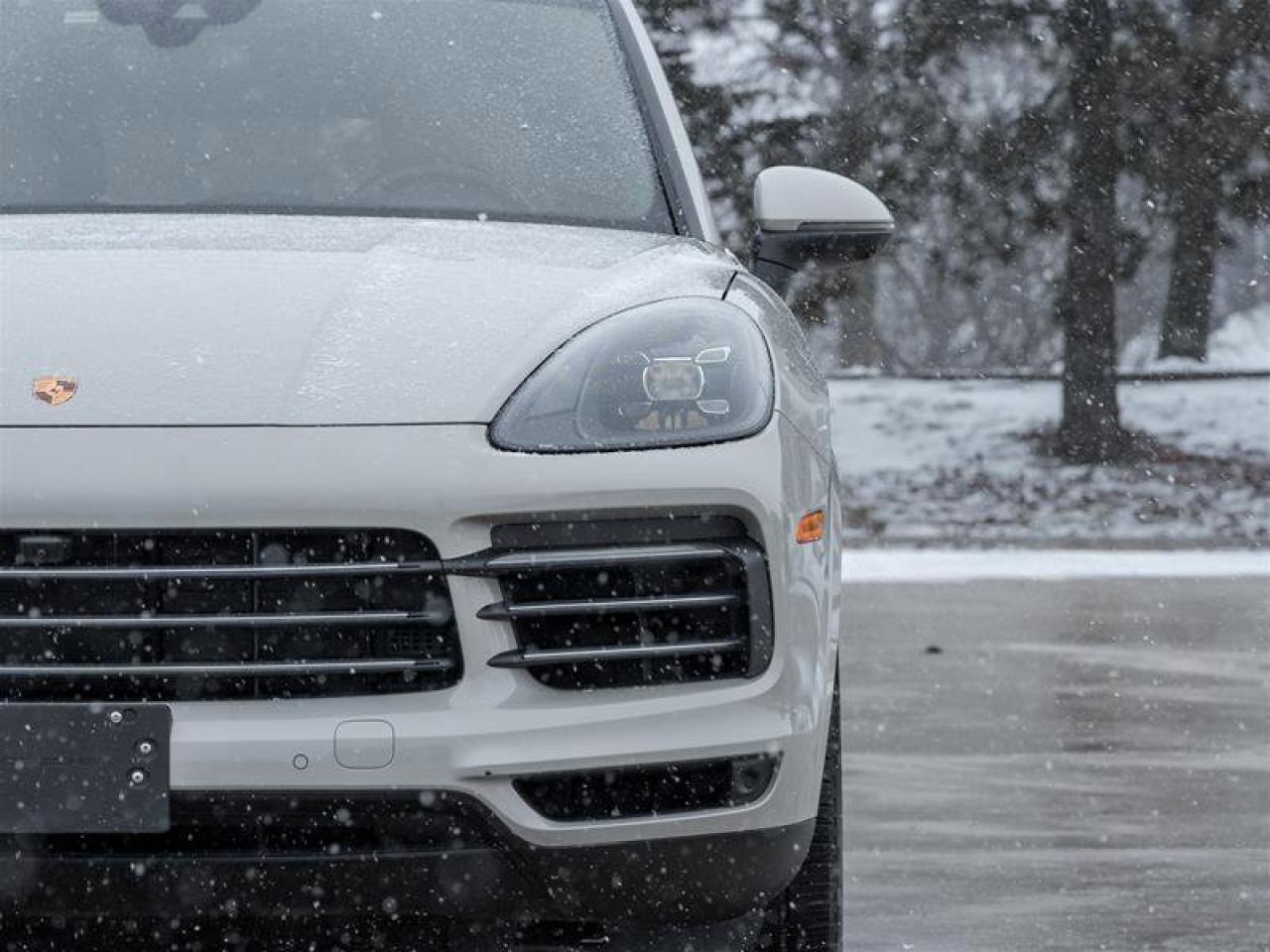 2022 Porsche Cayenne AWD 21 Cayenne Exclusive Design Wheels Surround Vi Photo