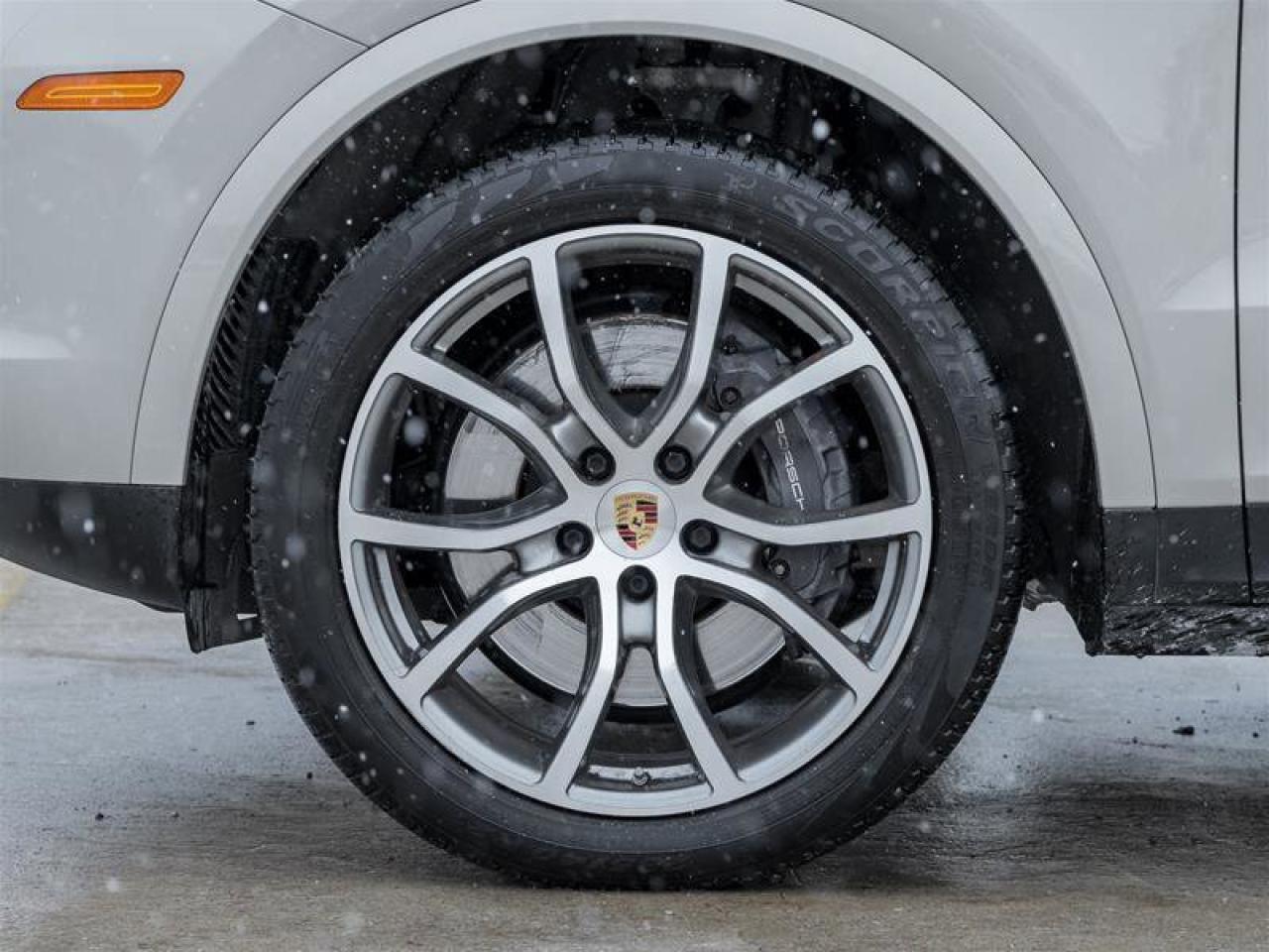 2022 Porsche Cayenne AWD 21 Cayenne Exclusive Design Wheels Surround Vi Photo