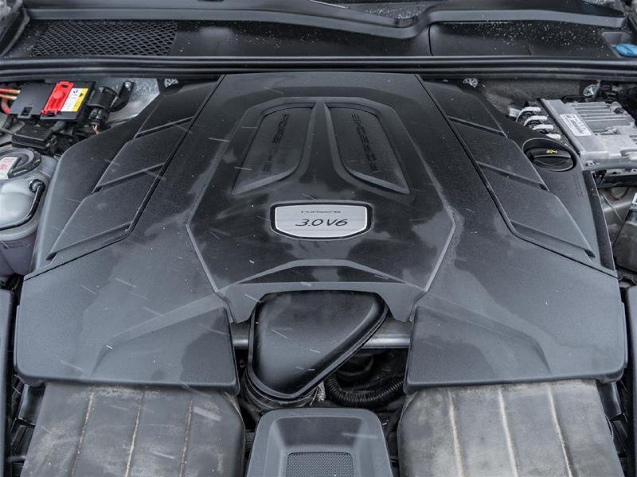 2022 Porsche Cayenne AWD 21 Cayenne Exclusive Design Wheels Surround Vi Photo