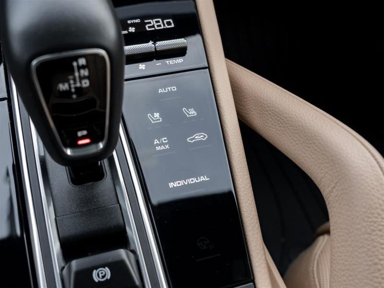 2022 Porsche Cayenne AWD 21 Cayenne Exclusive Design Wheels Surround Vi Photo