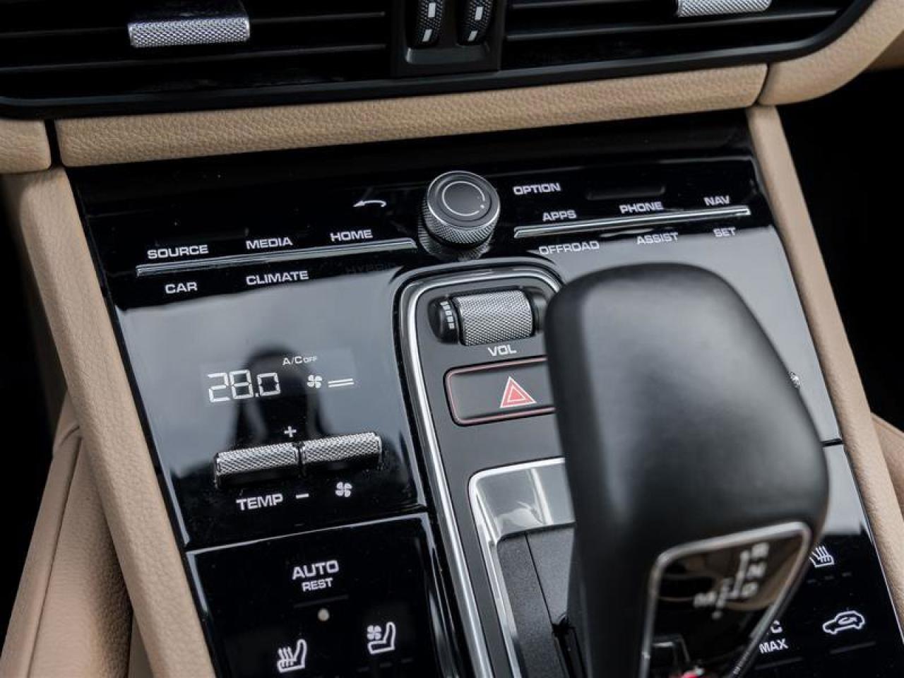 2022 Porsche Cayenne AWD 21 Cayenne Exclusive Design Wheels Surround Vi Photo