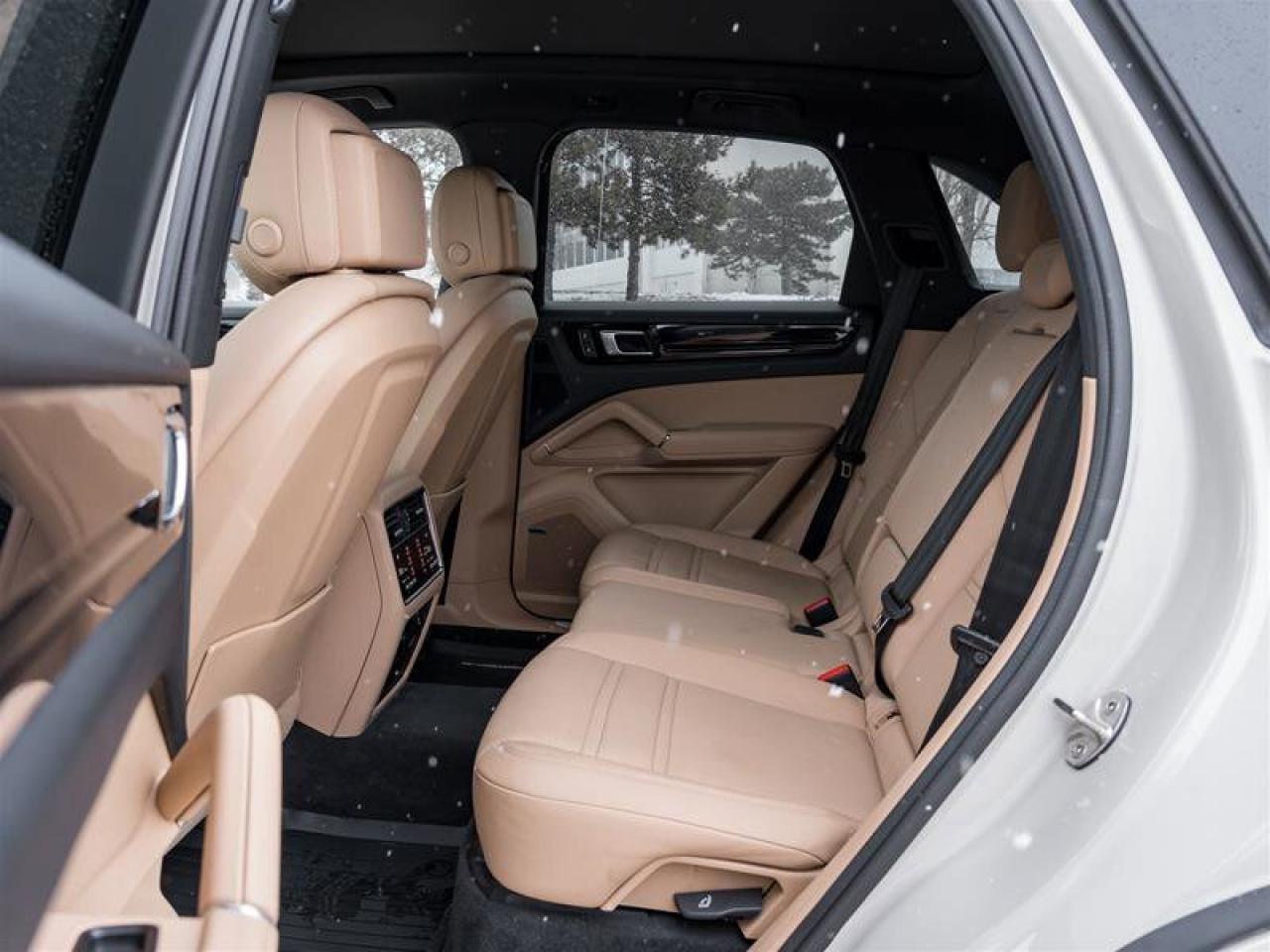 2022 Porsche Cayenne AWD 21 Cayenne Exclusive Design Wheels Surround Vi Photo