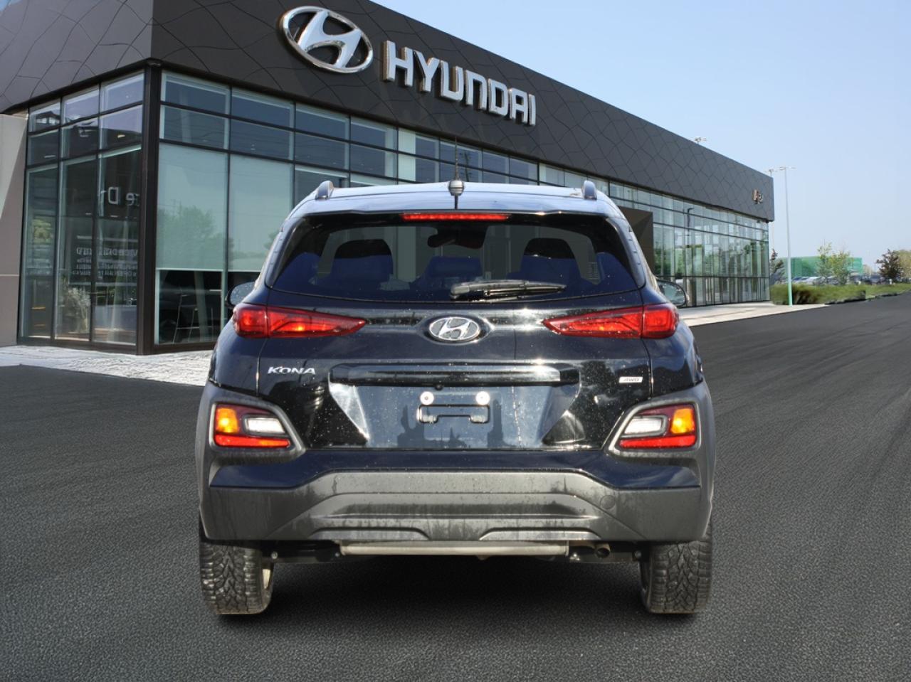 2020 Hyundai KONA 2.0L Luxury AWD / Leather / Heated Seats / Sunroof Photo