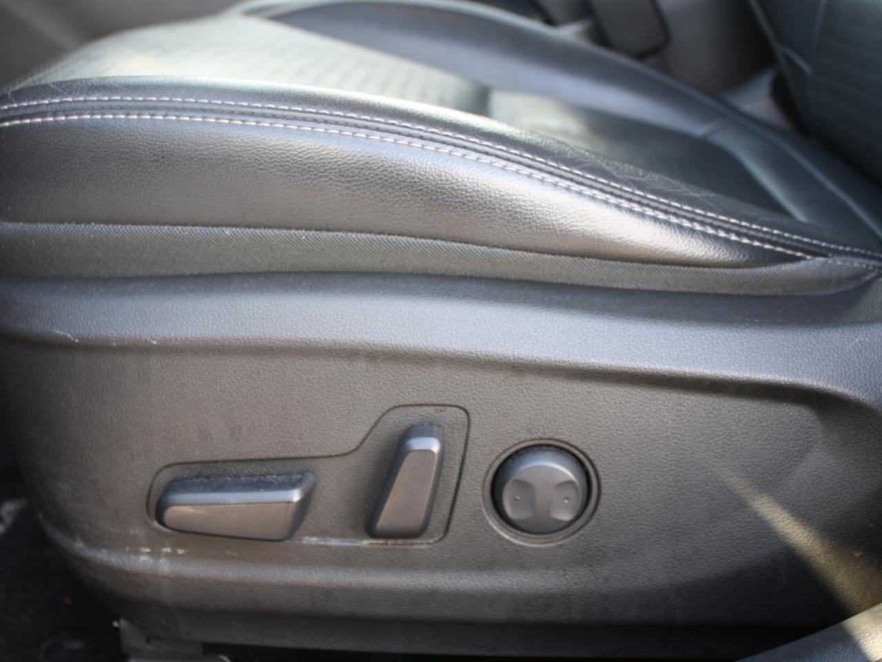 2020 Hyundai KONA 2.0L Luxury AWD / Leather / Heated Seats / Sunroof Photo