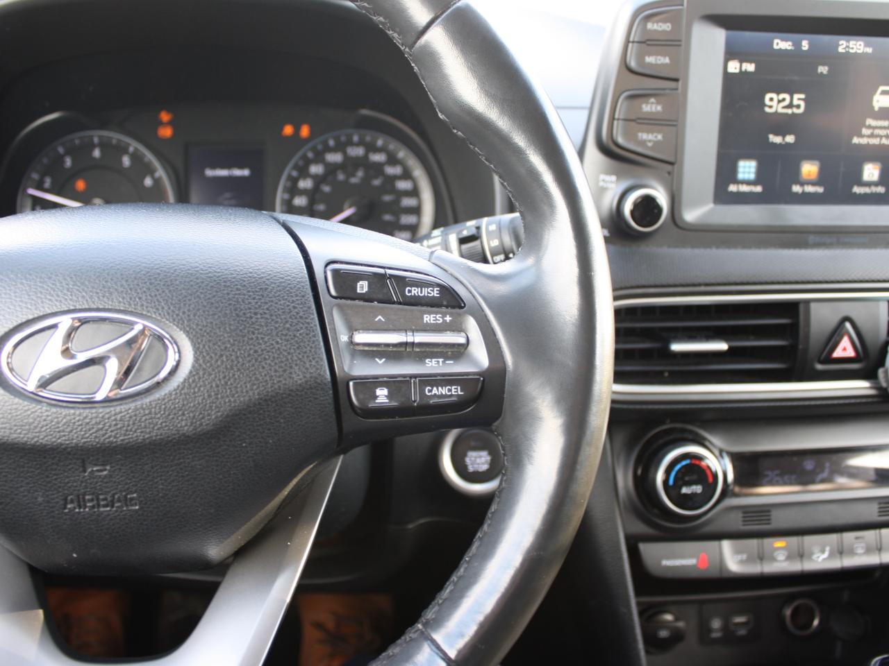 2020 Hyundai KONA 2.0L Luxury AWD / Leather / Heated Seats / Sunroof Photo